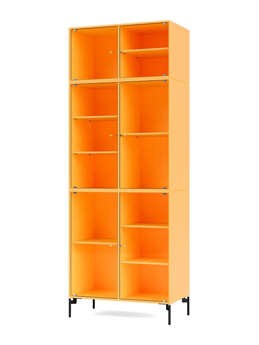 Ripple IV Vitrineskab, inkl. ben fra Montana