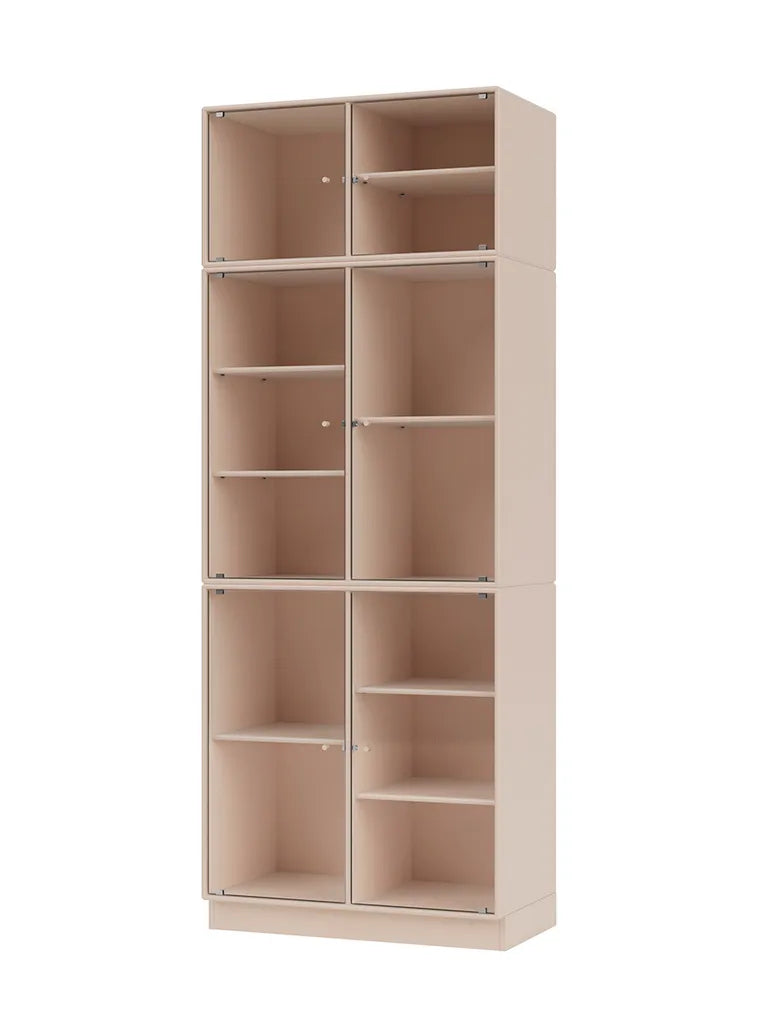 Ripple IV Vitrineskab, inkl. sokkel fra Montana