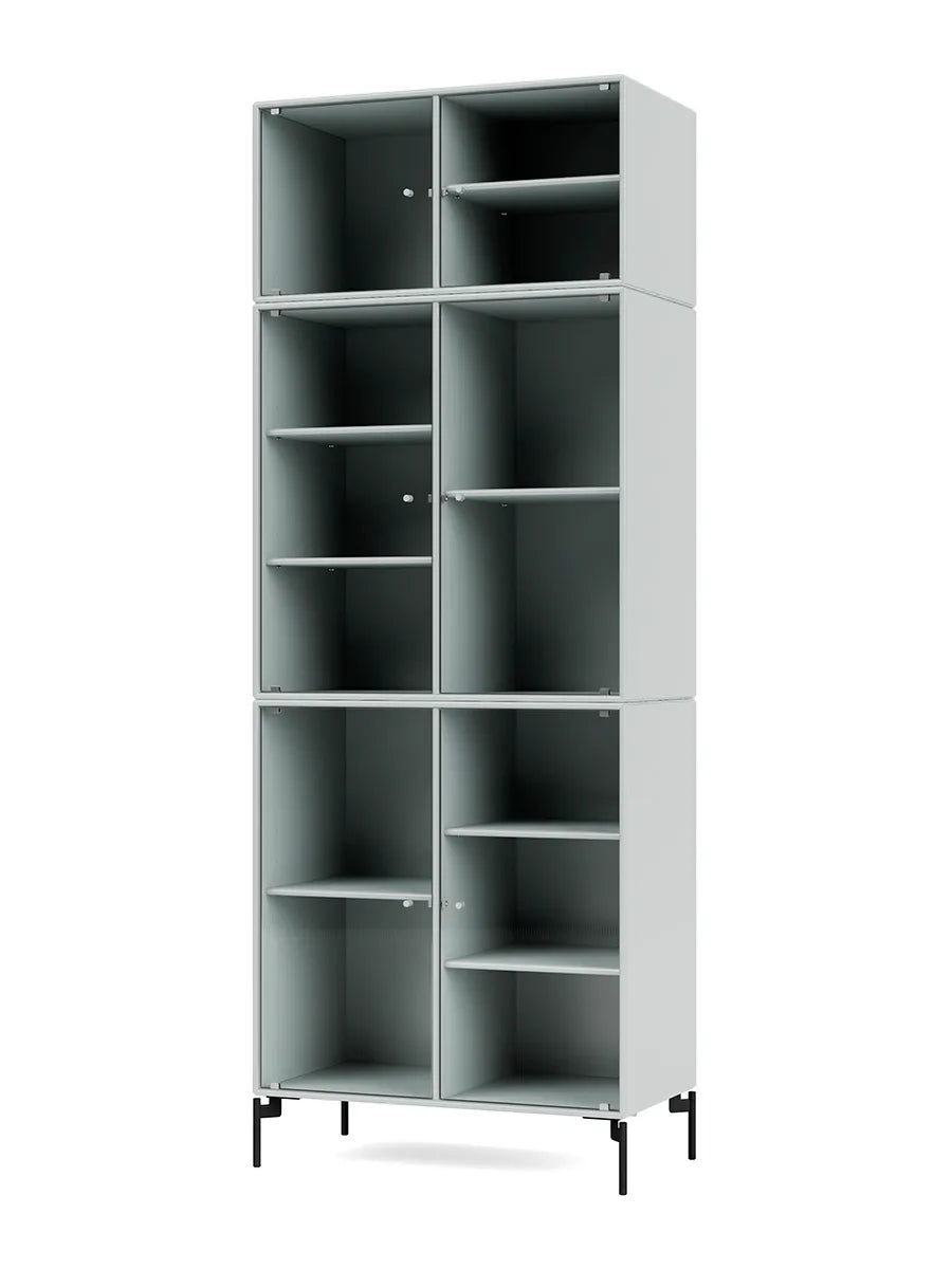 Ripple IV Vitrineskab, inkl. ben fra Montana