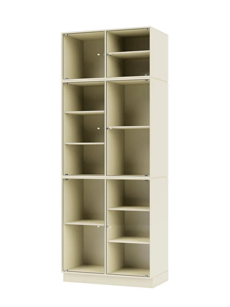 Ripple IV Vitrineskab, inkl. sokkel fra Montana