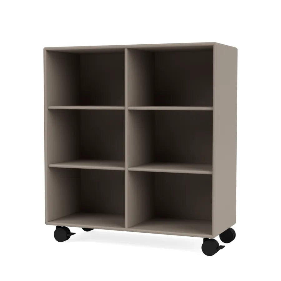 1113 reol inkl. hjul fra Montana