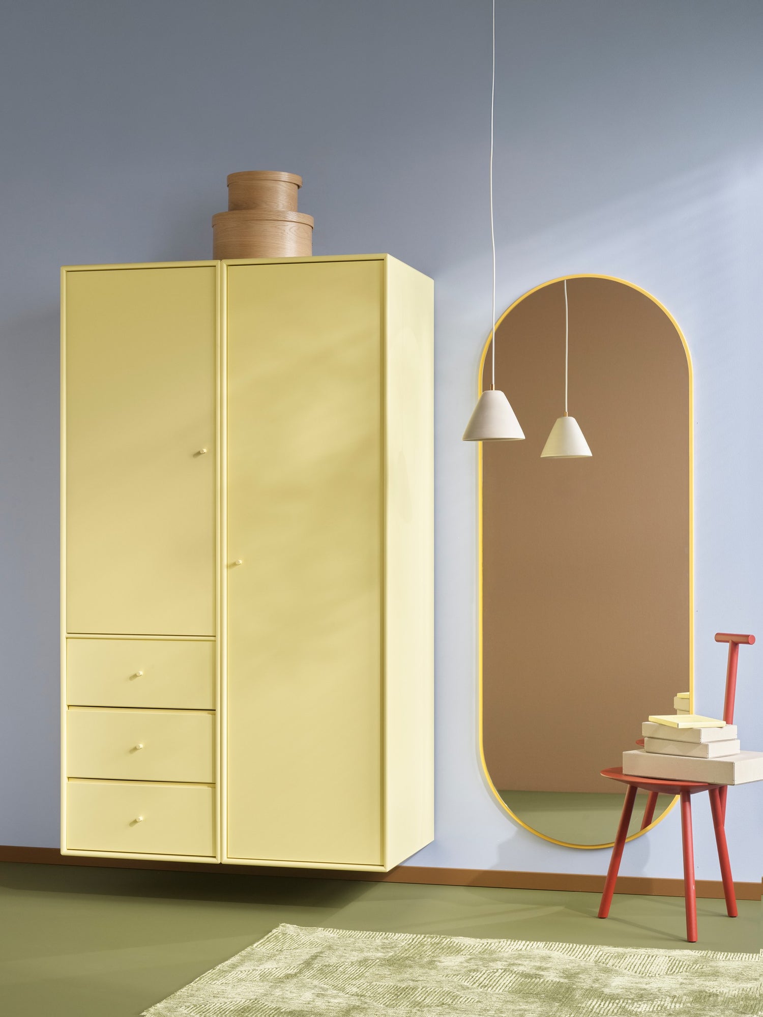 Attire III garderobe, inkl. sokkel 3 cm fra Montana