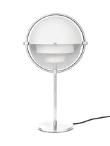 Multi-Lite Bordlampe, krom fra GUBI - Hvid skærm - Jacobsen Plus