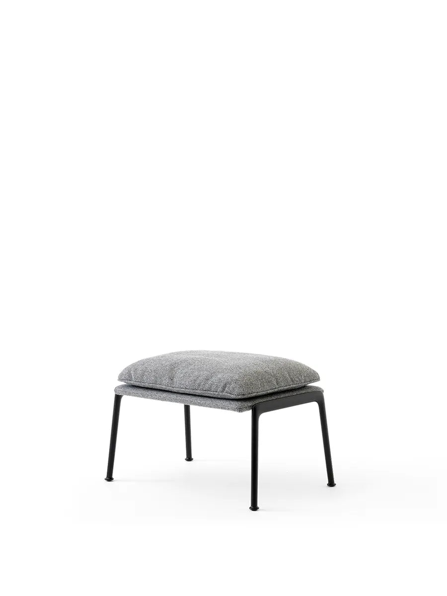 Muno LN20 Footstool fra &Tradition - Hallingdal 0126 / Warm Black - Jacobsen Plus