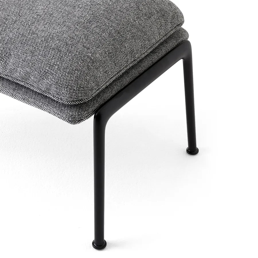 Muno LN20 Footstool fra &Tradition