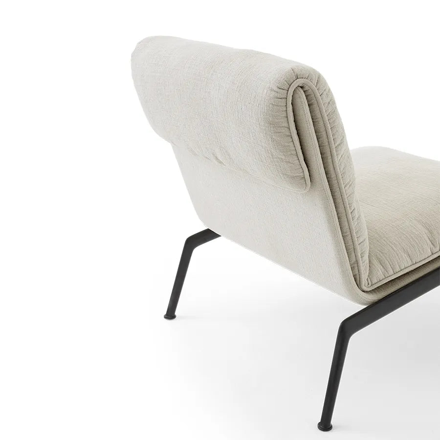 Muno LN18 Lounge Chair fra &Tradition