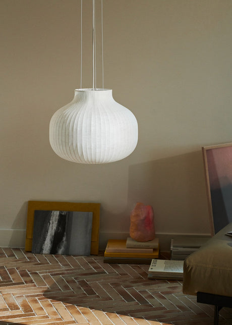 Strand pendel, lukket fra Muuto - Ø45 cm - Jacobsen Plus