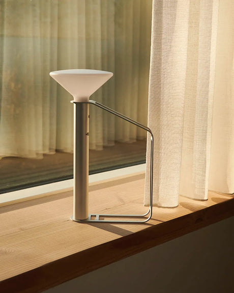 Piton Portable Lamp fra Muuto - 2 - Jacobsen Plus