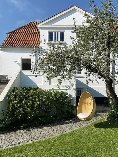 Outdoor Hanging Egg af Nanna Ditzel - 2 - Jacobsen Plus