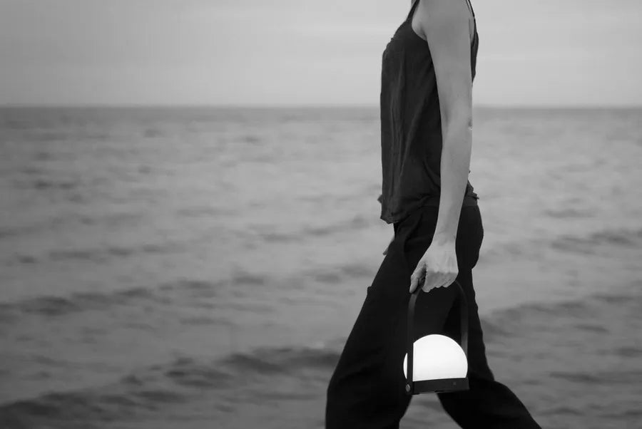 Carrie LED Bordlampe fra Audo Copenhagen