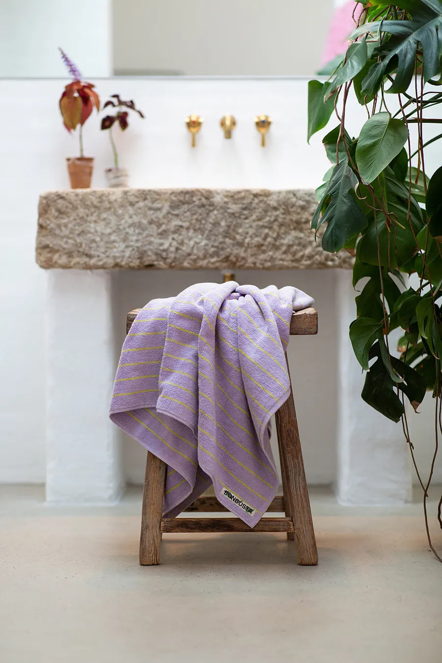 Naram towel - Lilac & Neon yellow fra Bongusta