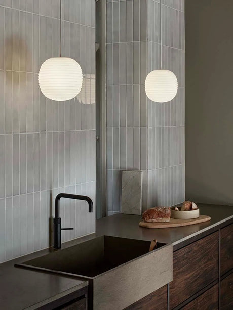 Lantern pendel small, fra New Works - 2 - Jacobsen Plus