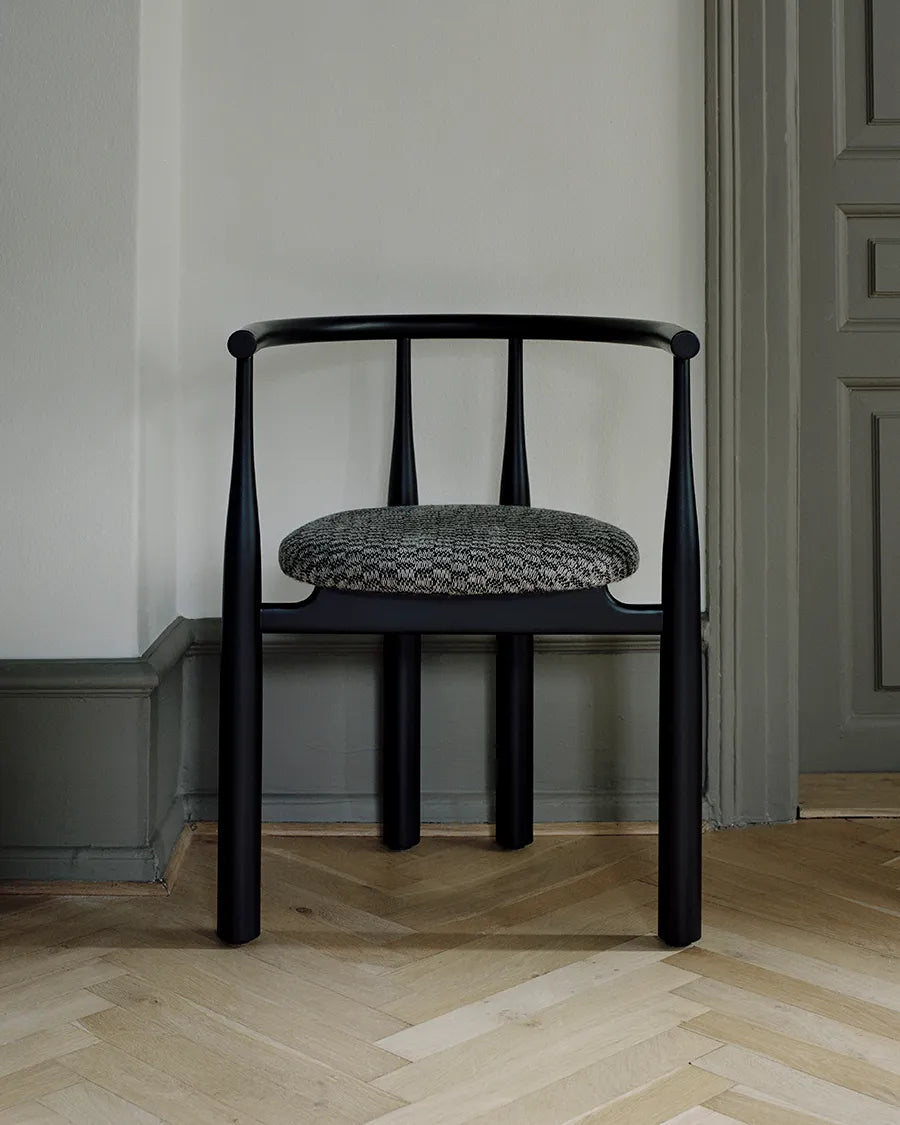 Bukowski Chair, sort fra New Works - 2 - Jacobsen Plus