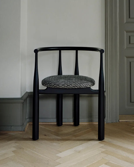 Bukowski Chair, sort fra New Works - 2 - Jacobsen Plus