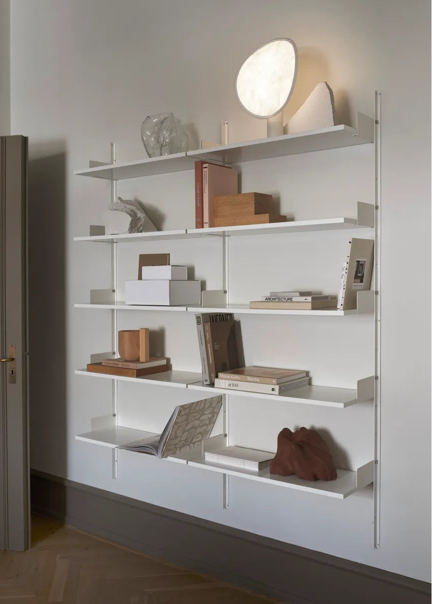 Library Shelf fra New Works