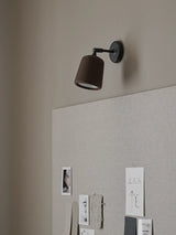 Material væglampe fra New Works - 2 - Jacobsen Plus