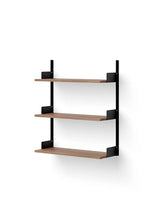 Wall shelf 900 fra New Works - Valnød-sort - Jacobsen Plus