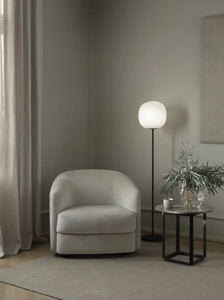 Lantern gulvlampe fra New Works - 5 - Jacobsen Plus