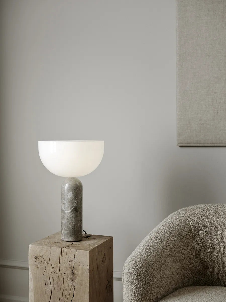 Kizu Bordlampe Large, Grey Marble fra New Works