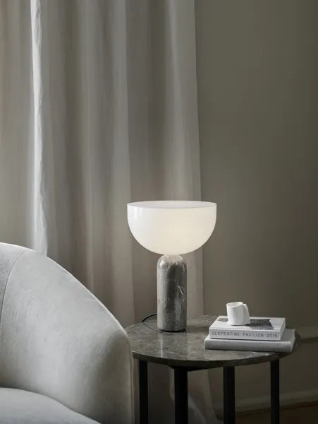 Kizu Bordlampe Small, Grey Marble fra New Works - 2 - Jacobsen Plus