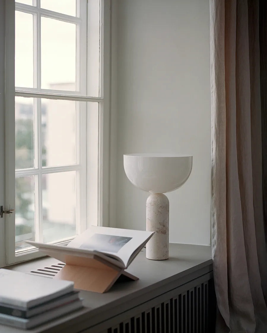 Kizu Bordlampe Large, Kunis Breccia Marble fra New Works