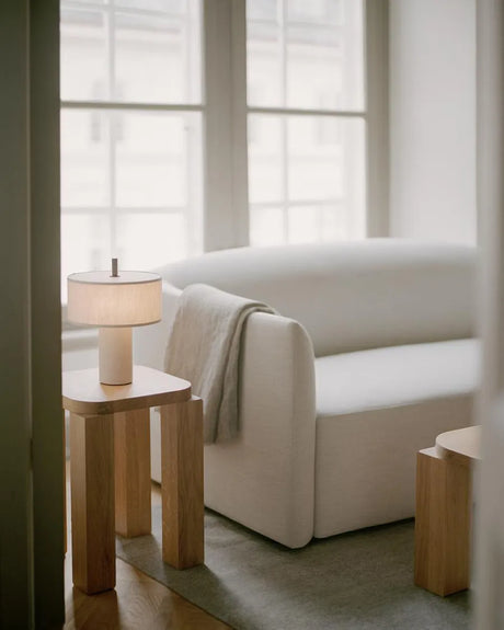 Margin Portable Table Lamp fra New Works - Beige Canvas - Jacobsen Plus