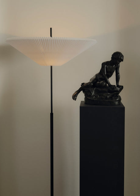 New Works Nebra gulvlampe - 2 - Jacobsen Plus