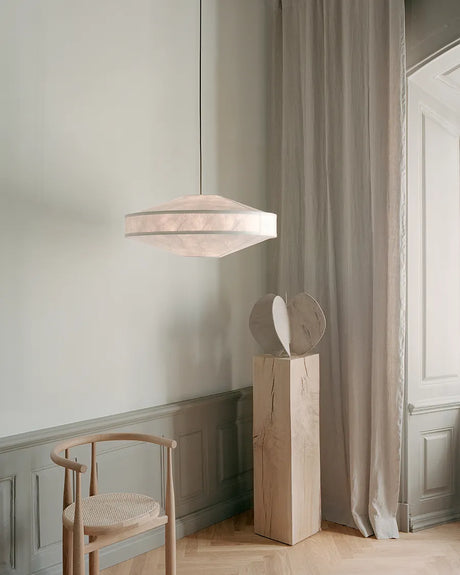 Kite Pendant Lamp, Ø75 cm fra New Works - White - Jacobsen Plus