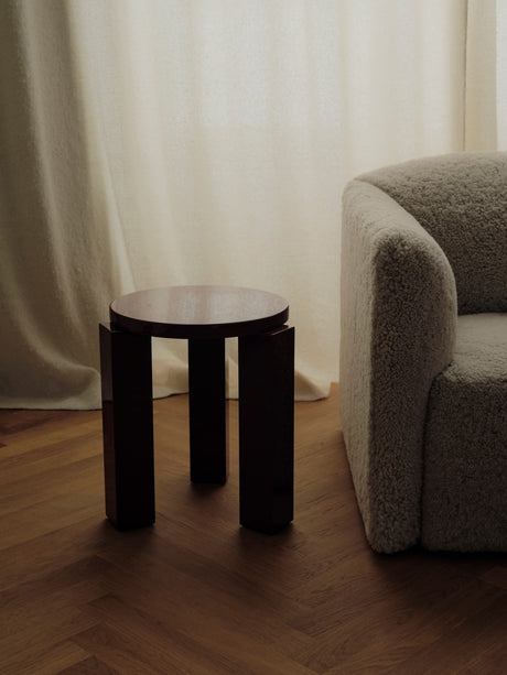 New Works Atlas Stool rund, lakeret - Espresso - Jacobsen Plus