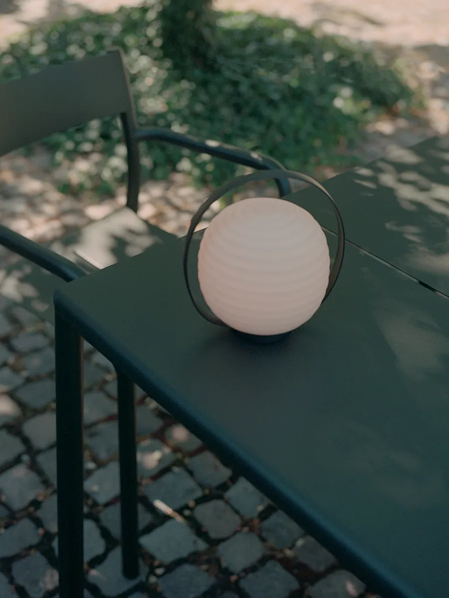 Lantern Portable Table Lamp fra New Works - 5 - Jacobsen Plus