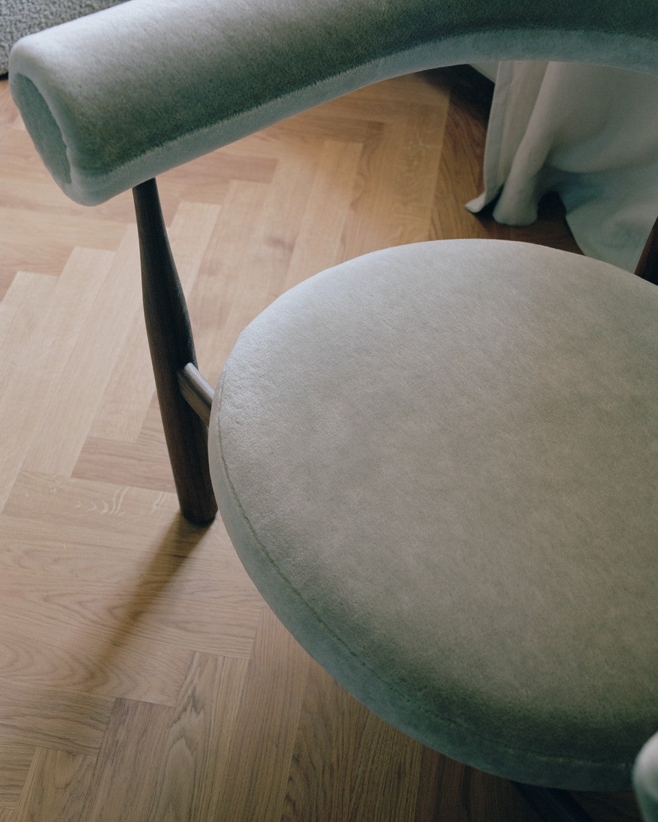 Bukowski Loungestol, valnød fra New Works