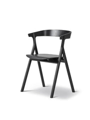 Yksi Spisebordsstol, sortlakeret eg fra Fredericia Furniture