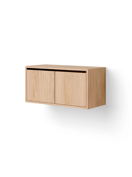 Cabinet Low w. Doors fra New Works - Valnød - Jacobsen Plus