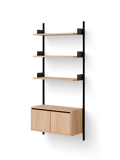 Wall Shelf Cabinet Low w. Doors fra New Works - Hvid-hvid - Jacobsen Plus