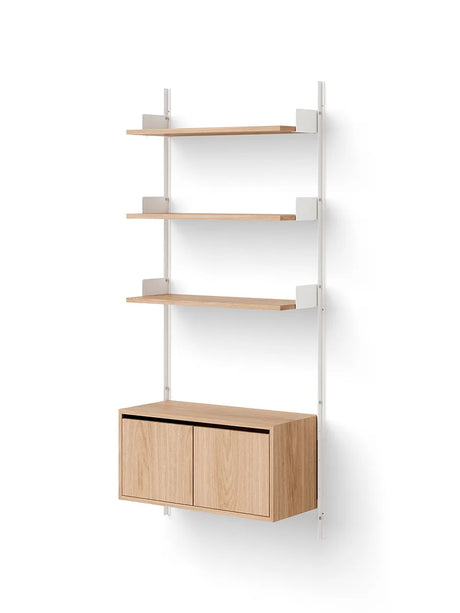 Wall Shelf Cabinet Low w. Doors fra New Works - Hvid-hvid - Jacobsen Plus
