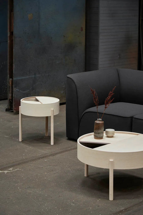 Arc Coffee Table, Ø 66 cm fra Woud - 1 - Jacobsen Plus