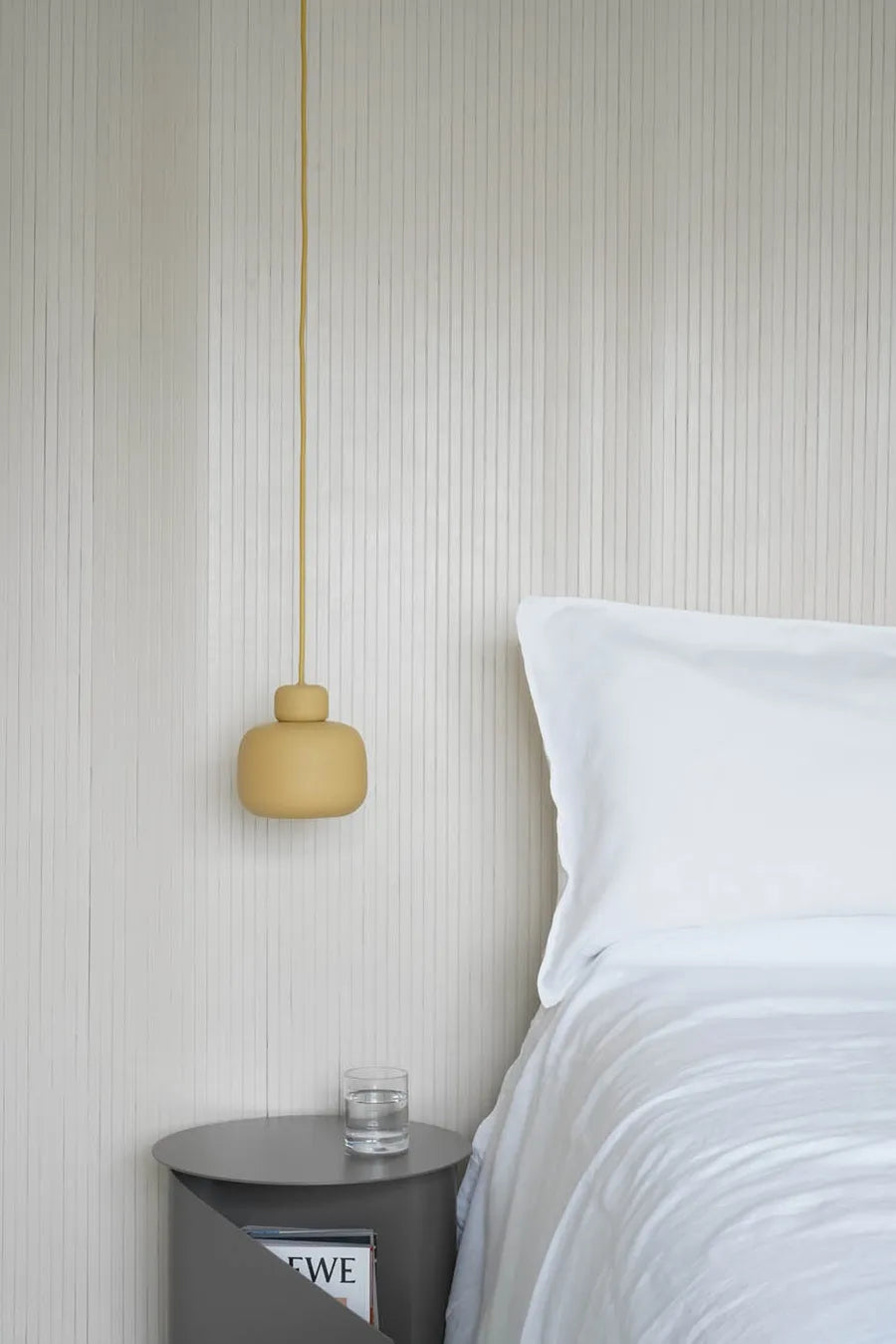 Stone Pendant, small fra Woud