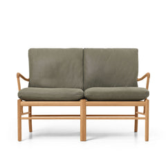 OW149-2 Colonial sofa eg olie, Terra-læder af Ole Wanscher