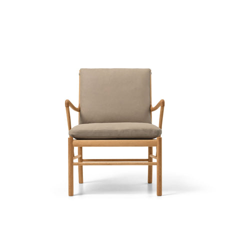 OW149 Colonial lænestol, eg olie, Terra-læder af Ole Wanscher - Terra Marble 20366 - Jacobsen Plus