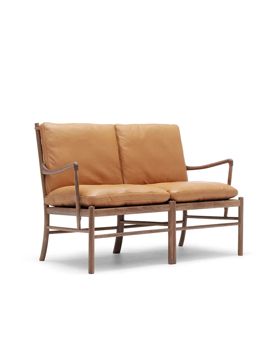 Colonial Sofa, OW149-2 af Ole Wanscher