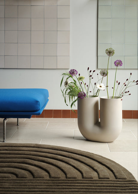 Kink Vase H 39 cm, sand fra Muuto - 3 - Jacobsen Plus