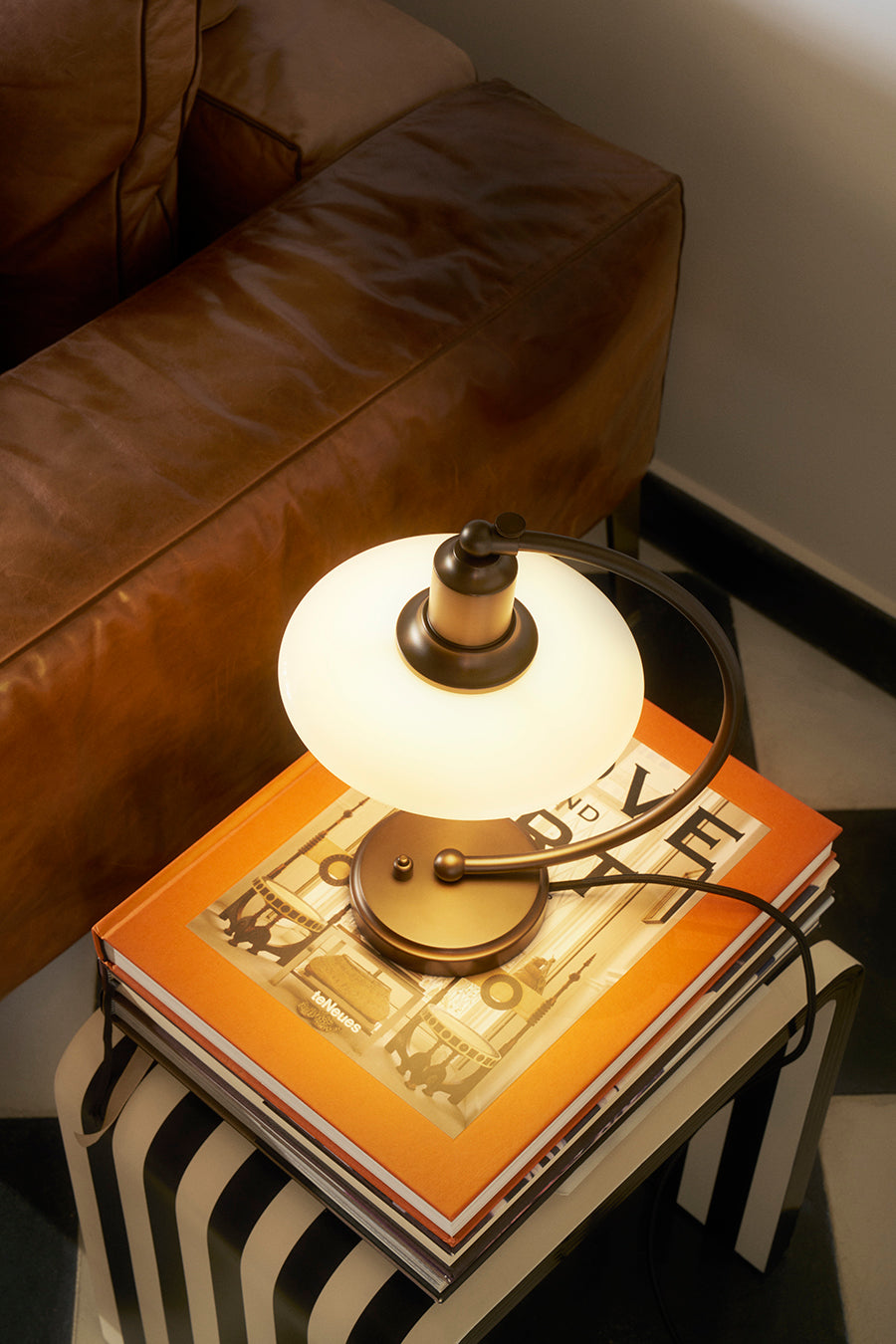 PH 2/2 Luna Bordlampe, Aged Brass fra Louis Poulsen - 5 - Jacobsen Plus
