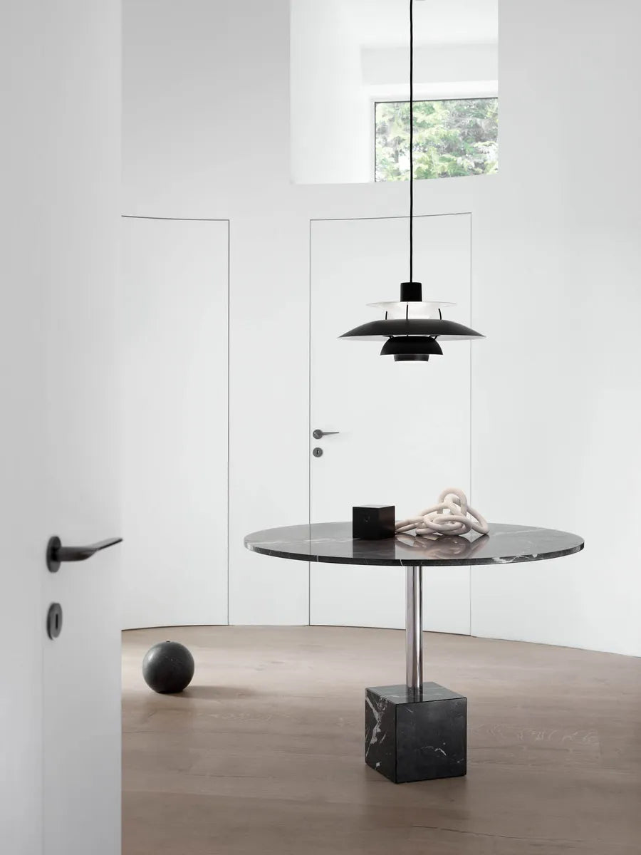 PH 5 pendel, monokrom af Poul Henningsen