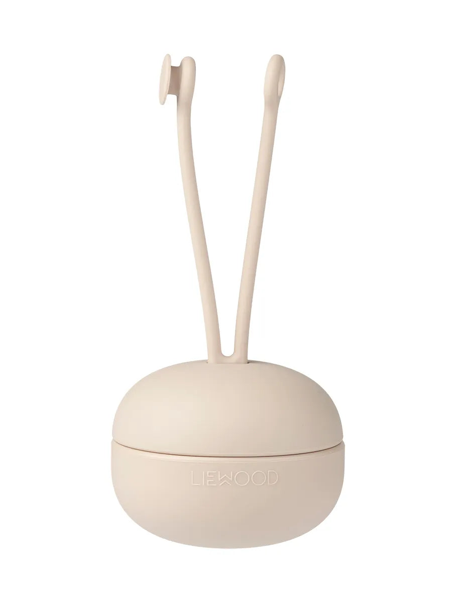 Philip Sutteetui, Sandy fra Liewood