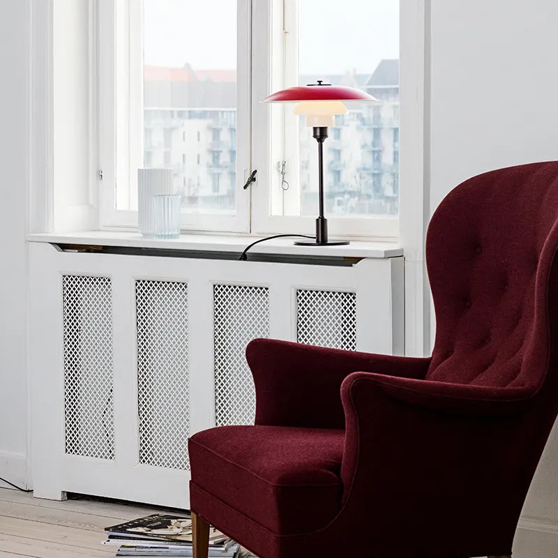 PH 3½-2½ Bordlampe, rød af Poul Henningsen