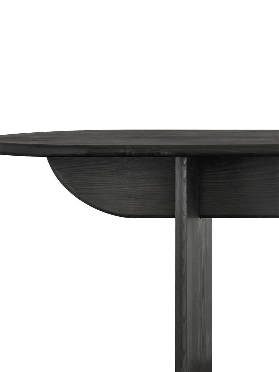 Pillabout Dining Table, 240x95 cm fra Louise Roe