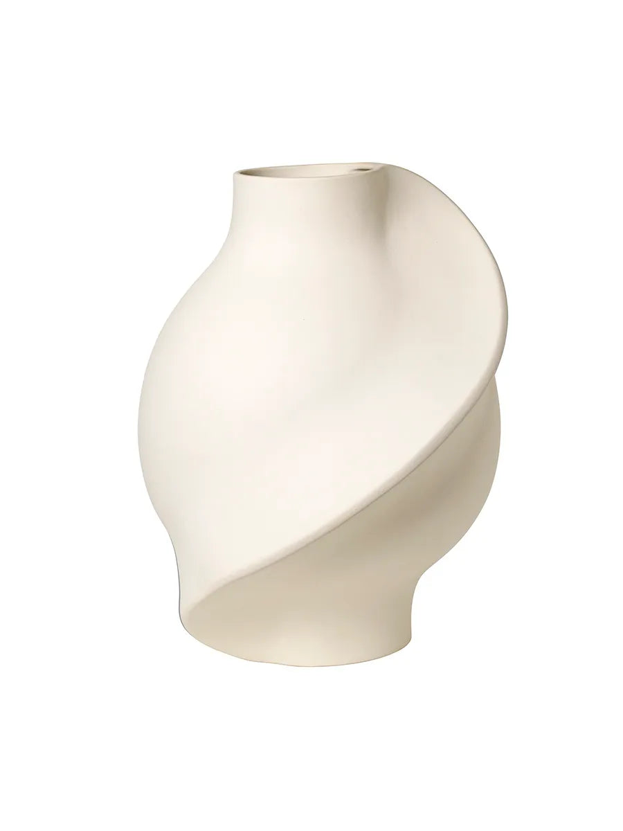 Pirout Vase 02, ceramic fra Louise Roe