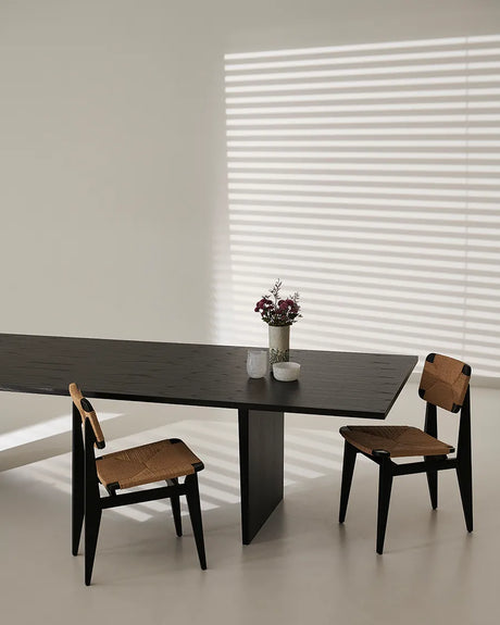Private Dining Table, 320x100 cm fra GUBI - Light Stained Oak - Jacobsen Plus