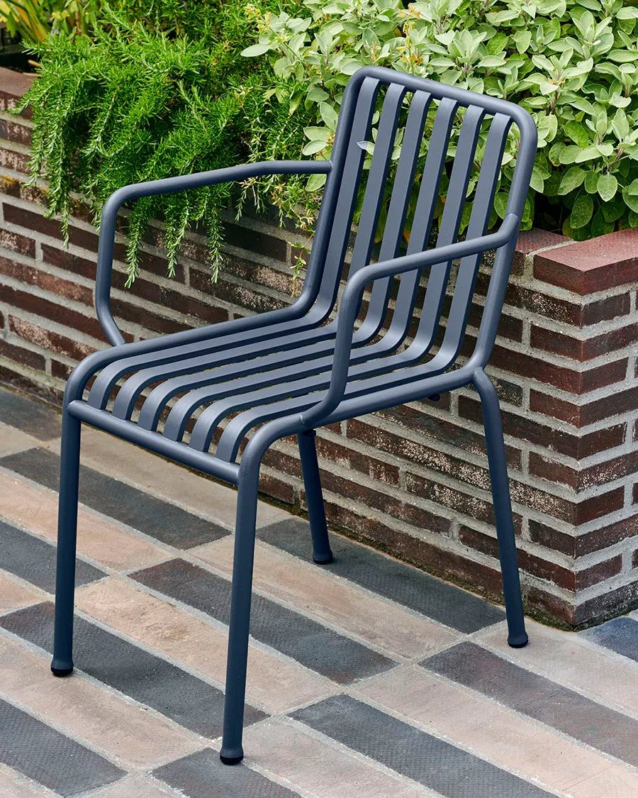 Palissade Armchair, Deep Blue fra Hay