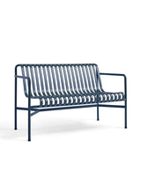 Palissade Dining Bench Armrest, Deep Blue fra Hay